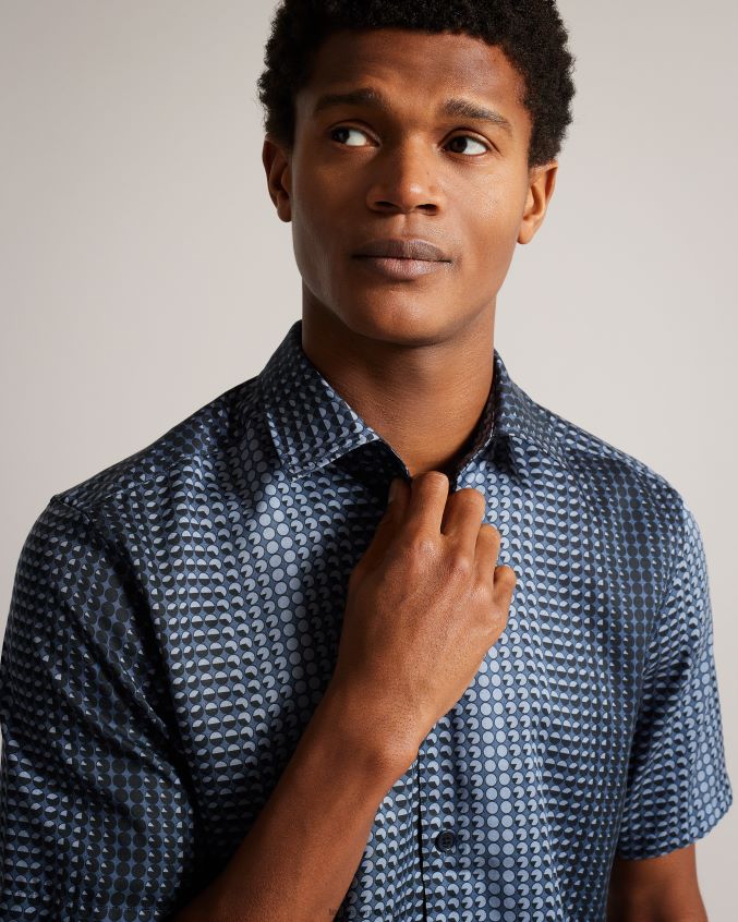 roupas Ted Baker Munden camisa manga curta com estampa geométrica em liocel marinha homens 8X6HDF1540