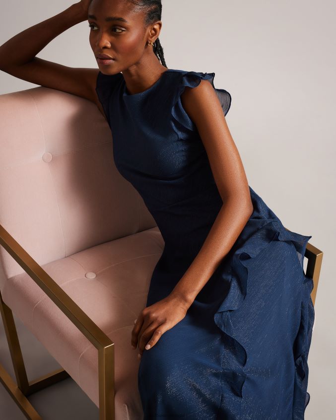 roupas Ted Baker Laurae vestido maxi com corte viés e detalhe de babados azul escuro mulheres 8X6HDF235